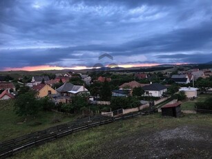 Eladó telek Várpalota