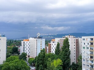 Eladó újszerű állapotú panel lakás - Budapest III. kerület