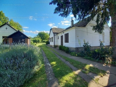 Eladó családi ház - Bogád, Baranya megye