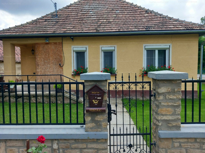 Eladó családi ház - Lovasberény, Kossuth utca