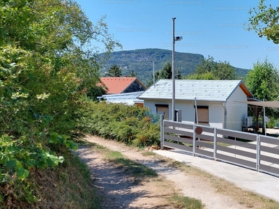 Eladó hétvégi házas nyaraló - Badacsonytomaj, Badacsonyörs