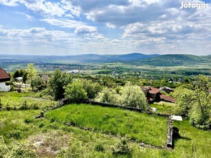 Szentendrei eladó telek