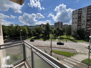 Miskolc Hegyalja úton lévő, 28 M2-es garzon eladó!