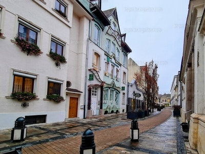 Kiadó irodahelyiség irodaházban - Miskolc, Déryné utca 14.