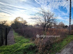 Eladó telek Szeged