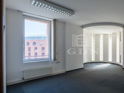 Budapest VIII. kerület, Orczy negyed, B kat. Irodaház I.em 634 m² iroda