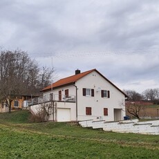 Eladó családi ház Véménd