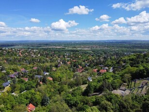 Eladó telek Szentendre