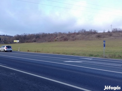 Tatabányán 1.főút mellett fejlesztési terület eladó