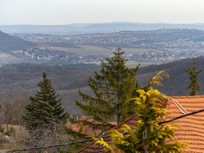 Eladó családi házSolymár