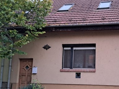 Eladó családi ház Szeged