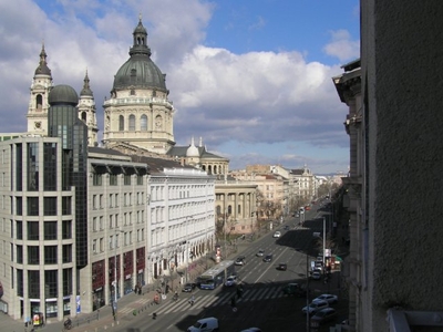 Kiadó téglalakás, albérletBudapest, VI. kerület, Belső Terézváros, Erzsébet tér, 6. emelet