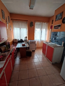 Oroszlány, ingatlan, lakás, 58 m2, 15.990.000 Ft