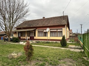 Eladó családi ház Komádi, Dobó utca