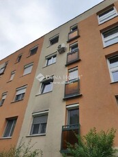 Eladó panellakás Budapest, XV. kerület, Kossuth utca, 2. emelet