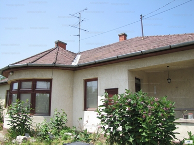 Eladó családi ház - Győr, Kisbácsa