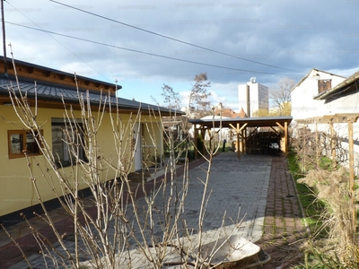 Eladó családi ház - Miskolc, Meggyesalja utca