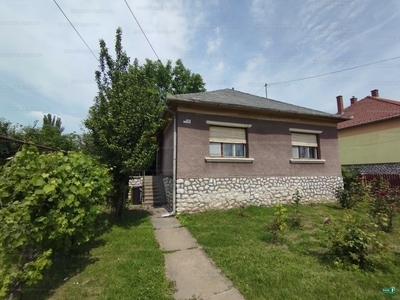 Eladó családi ház - Miskolc, Sütő János utca