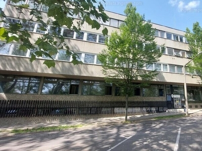 Eladó irodahelyiség irodaházban - Kaposvár, Rákóczi tér