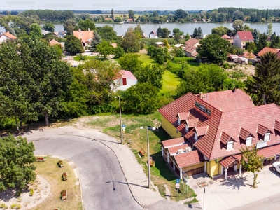 Eladó szálloda, hotel, panzió - Ráckeve, Kossuth Lajos utca 116.