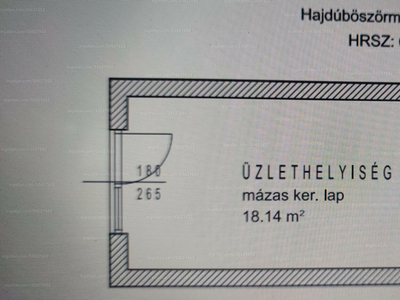 Eladó utcai bejáratos üzlethelyiség - Hajdúböszörmény, Kálvin tér 12.