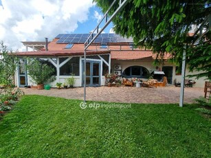 Herend, ingatlan, ház, 361 m2, 390.000.000 Ft