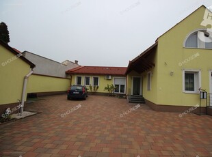 Kiskőrös, ingatlan, ház, 160 m2, 79.950.000 Ft