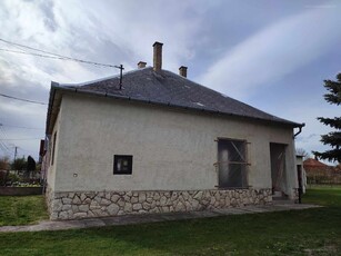 Komárom, ingatlan, ház, 92 m2, 52.000.000 Ft