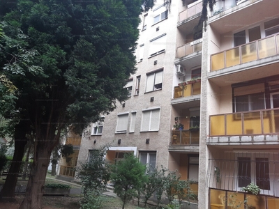 Eladó tégla lakás - Békéscsaba, Tölgyfa utca