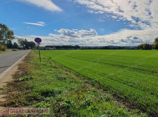 Eladó ipari ingatlan Győrújbarát 250 000 000 Ft