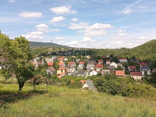 Eladó telek Pécs