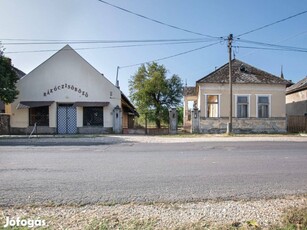 Ónod központjában, vendéglátó egység & családi ház eladó