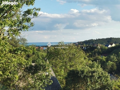 Eladó telek, Balatonalmádi