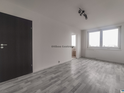 Eladó újszerű állapotú panel lakás - Budapest III. kerület
