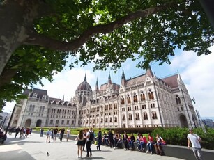 Eladó téglalakásBudapest, V. kerület, Lipótváros, földszint