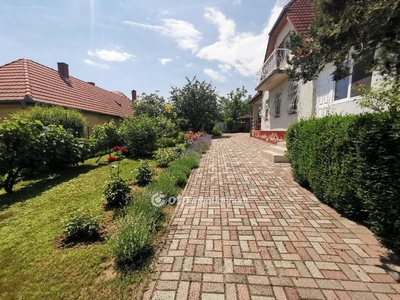 Balatonfűzfő, ingatlan, ház, 158 m2, 89.900.000 Ft