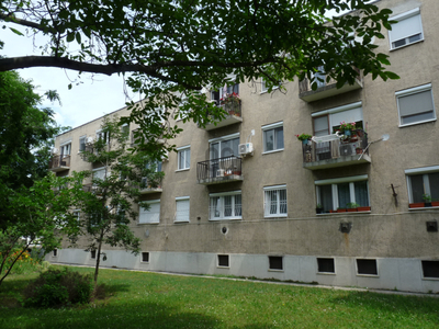 Eladó átlagos állapotú lakás - Budapest XIX. kerület