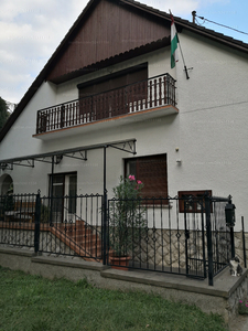 Eladó családi ház - Dombóvár, Gyár utca