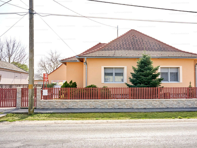 Eladó családi ház - Harkány, Petőfi Sándor utca 62.