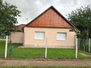 Eladó családi ház Tiszafüred