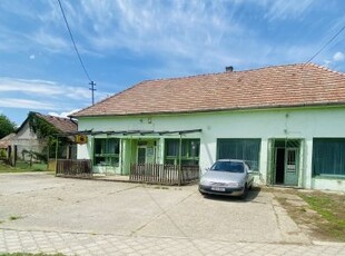 Eladó Ház, Tolna megye Belecska lakhatásra és vendéglátásra alkalmas épület