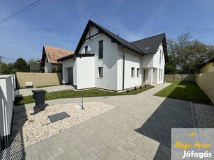 Érden egy Új,139 m2-es, 3 szoba + nappalis, 2 szintes családi ház