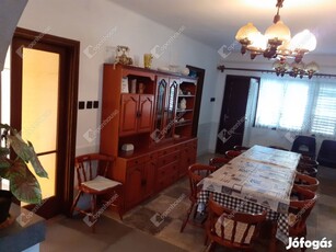 Gyula, eladó családi ház