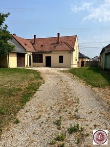 Eladó családi ház - Bősárkány, Győr-Moson-Sopron megye