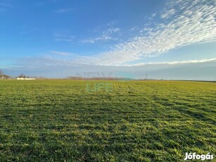 Eladó Telek, Győrújbarát 80.000.000 Ft