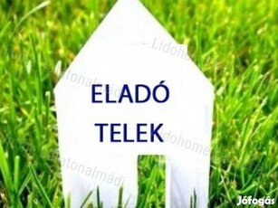 ELADÓ ZÁRTKERTI TELEK BALATONALMÁDIBAN