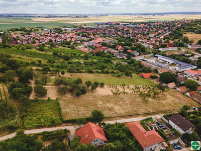 Eladó lakóövezeti telek - Szekszárd, Hébér utca 5.