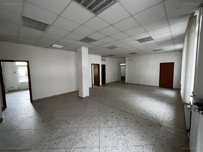 Belváros, Szolnok, ingatlan, üzleti ingatlan, 130 m2, 200.000 Ft