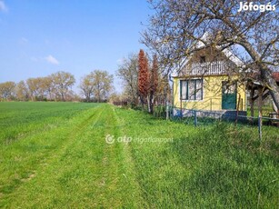 2423 nm-es telek eladó Győr