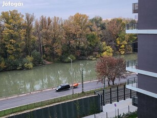 Buda III. ker. dunai panorámás 48 nm új építésű bútorozott lakás kiadó